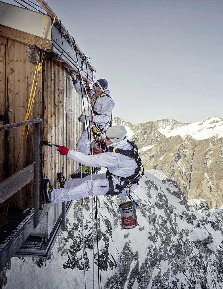 Martin Dijkstra, Amsterdam, photographer, director, surrealism, Van Gils, Schiphol, post-production, art direction, stills, studio, vigorous and vibrant results